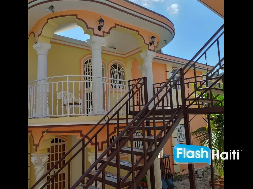 Maison spacieuse à louer – Vivy Mitchel, Haïti