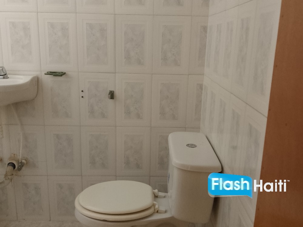 Beautiful 2BR Apartment Near Everything – Pétion-Ville Deal