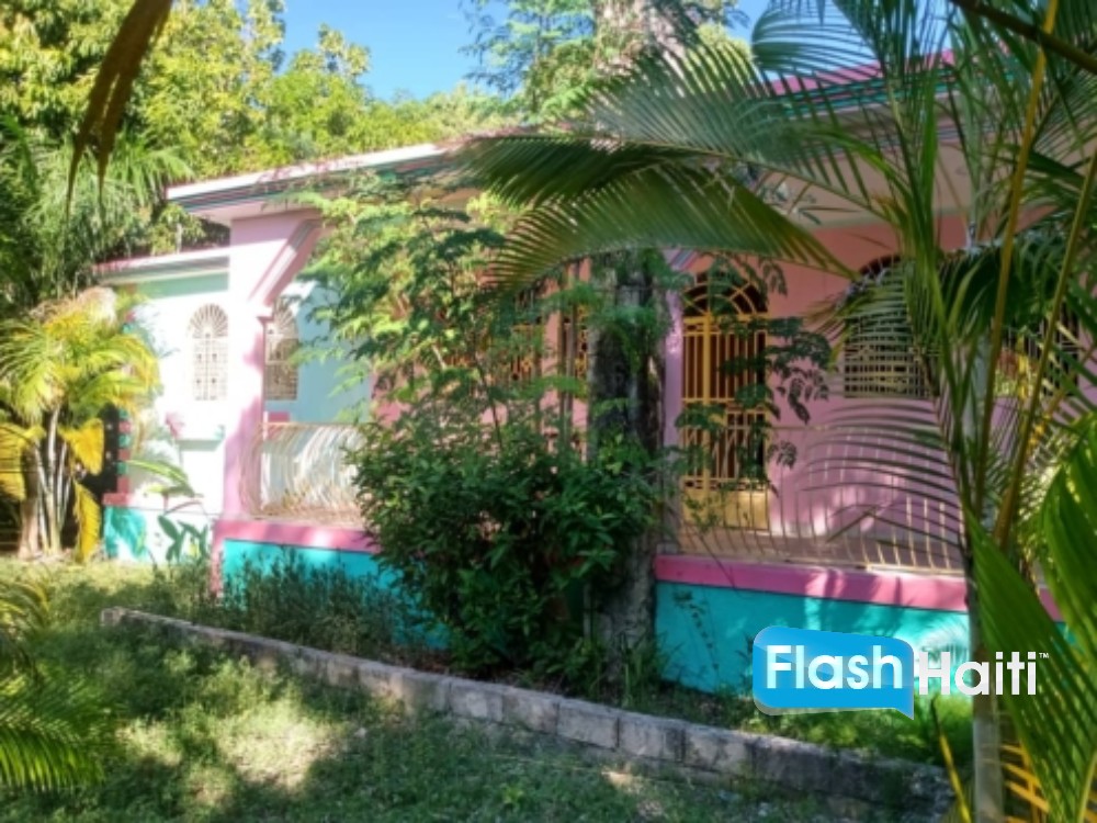 Jacmel Property Near Beach – Big Yard, Secure Gate, Parking