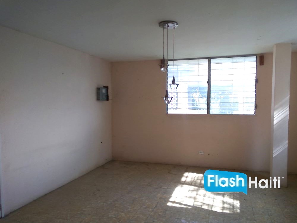 Belle Maison Familiale 4 Chambres à Vendre à Thomassin