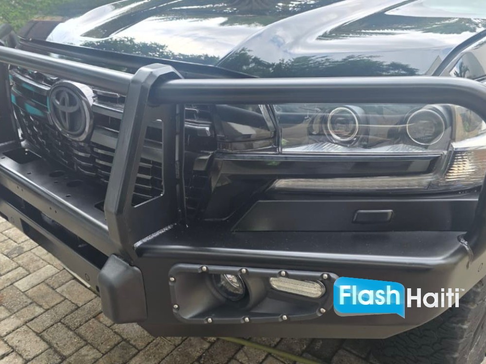 2021 Toyota Land Cruiser GXR V8 (B6 Armored)