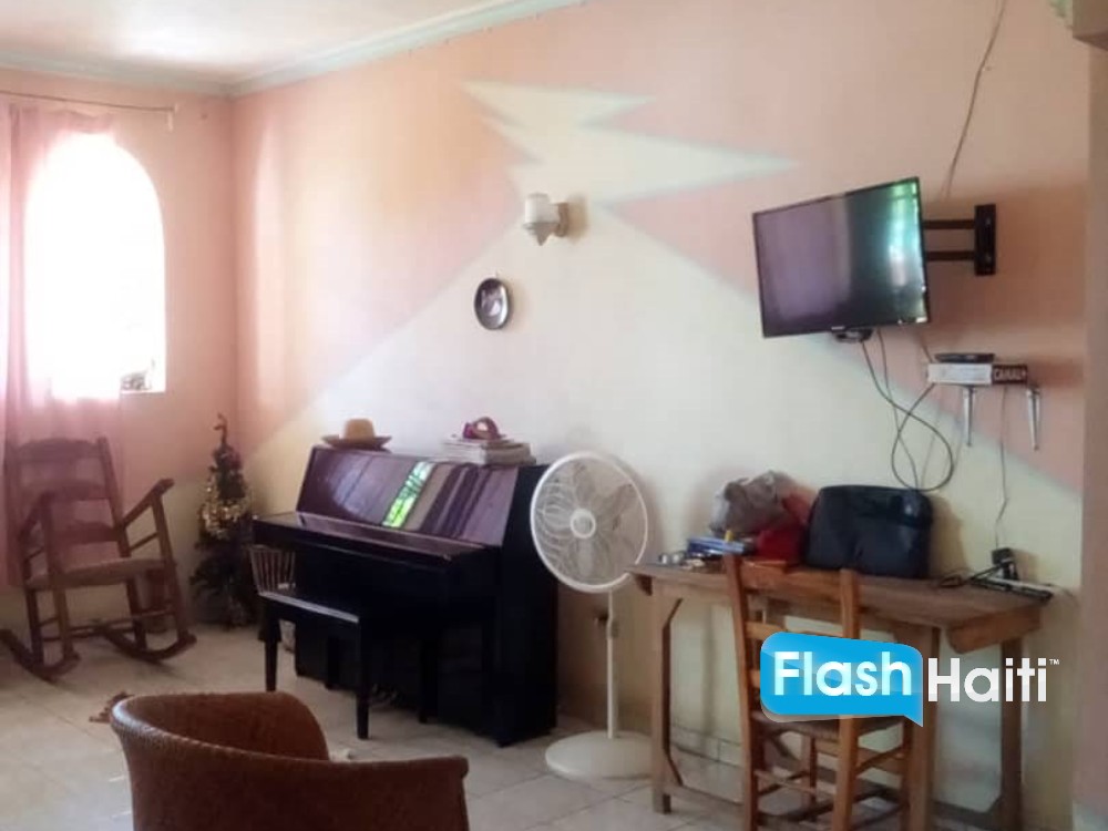 Jacmel Property Near Beach – Big Yard, Secure Gate, Parking