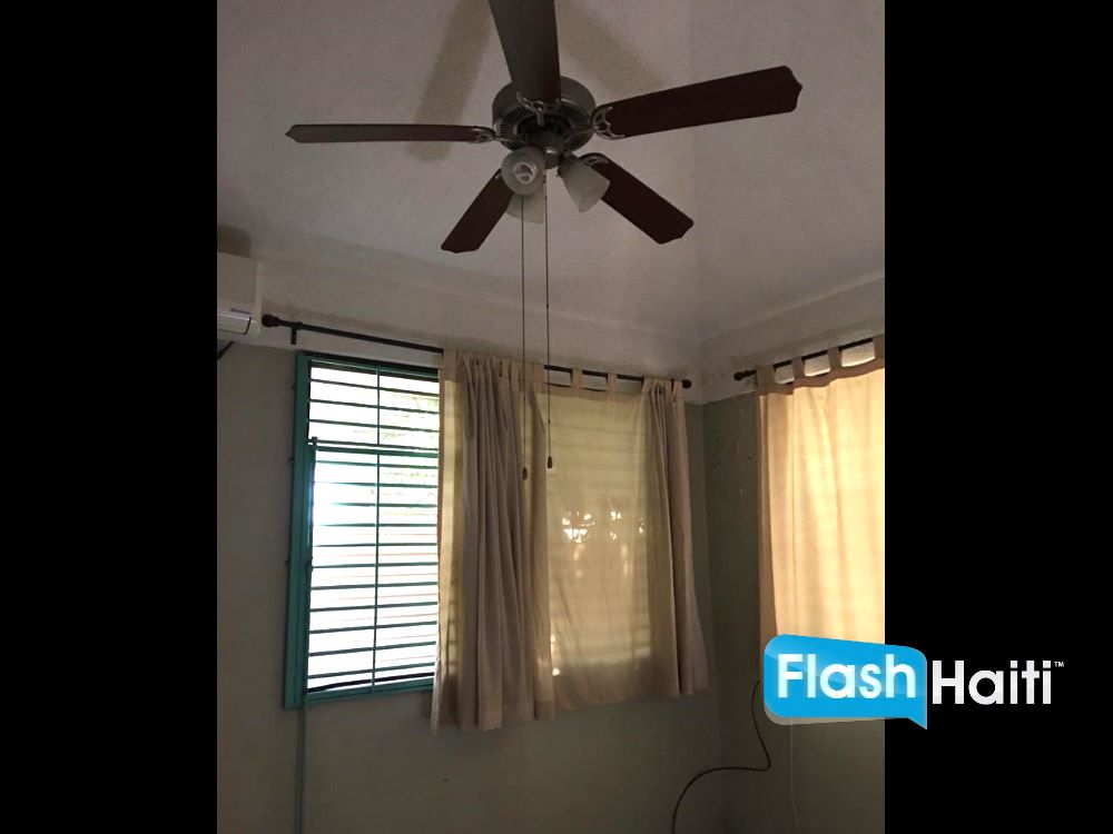 Spacious 3-Bedroom, 3-Bathroom Family Home for Sale in Belvil