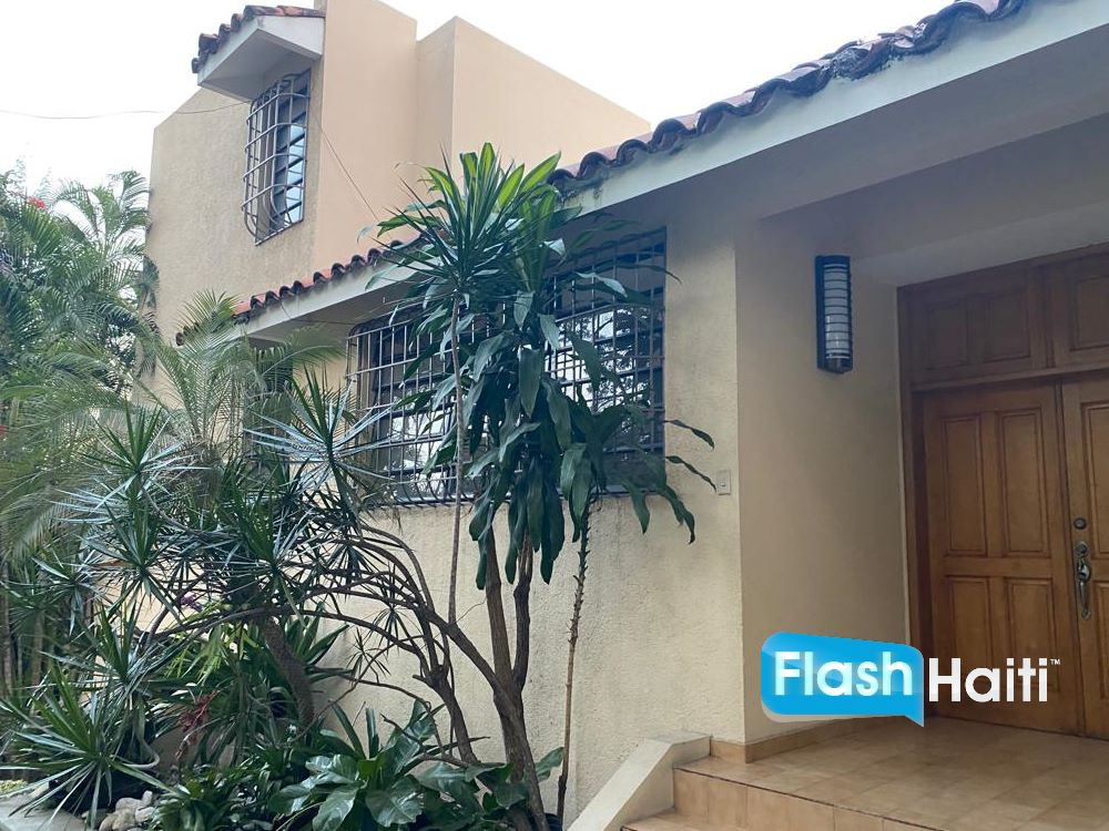 Elegant 3-Bedroom House in Quiet Pétion-Ville Neighborhood – Move-In Ready